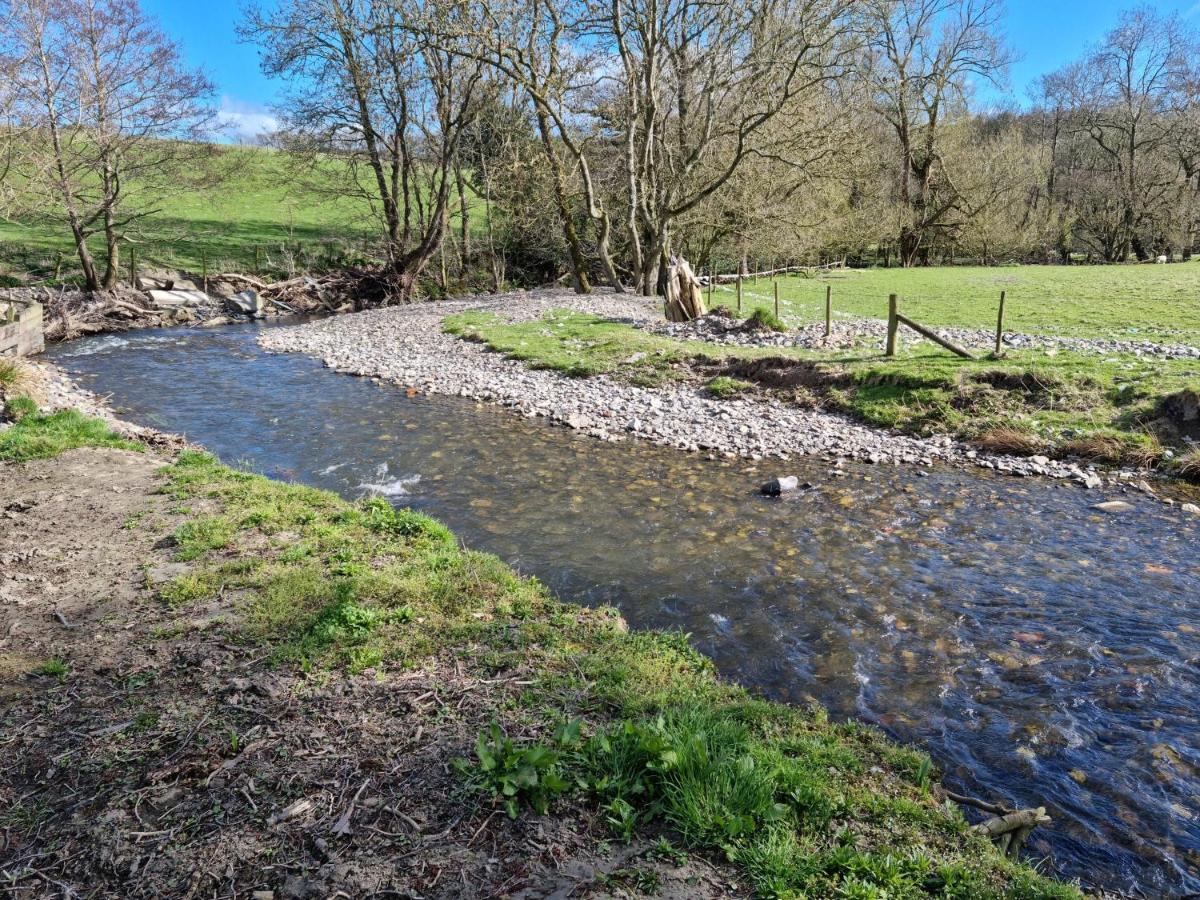 Riverside Cabin In Shropshire Oswestry Exterior photo